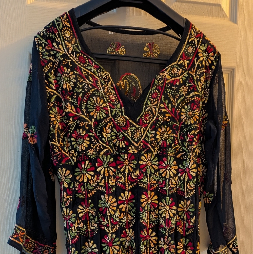 Ethnic Indian Wear Black Long-Sleeve Kurta with Multicolor Floral Embroidery